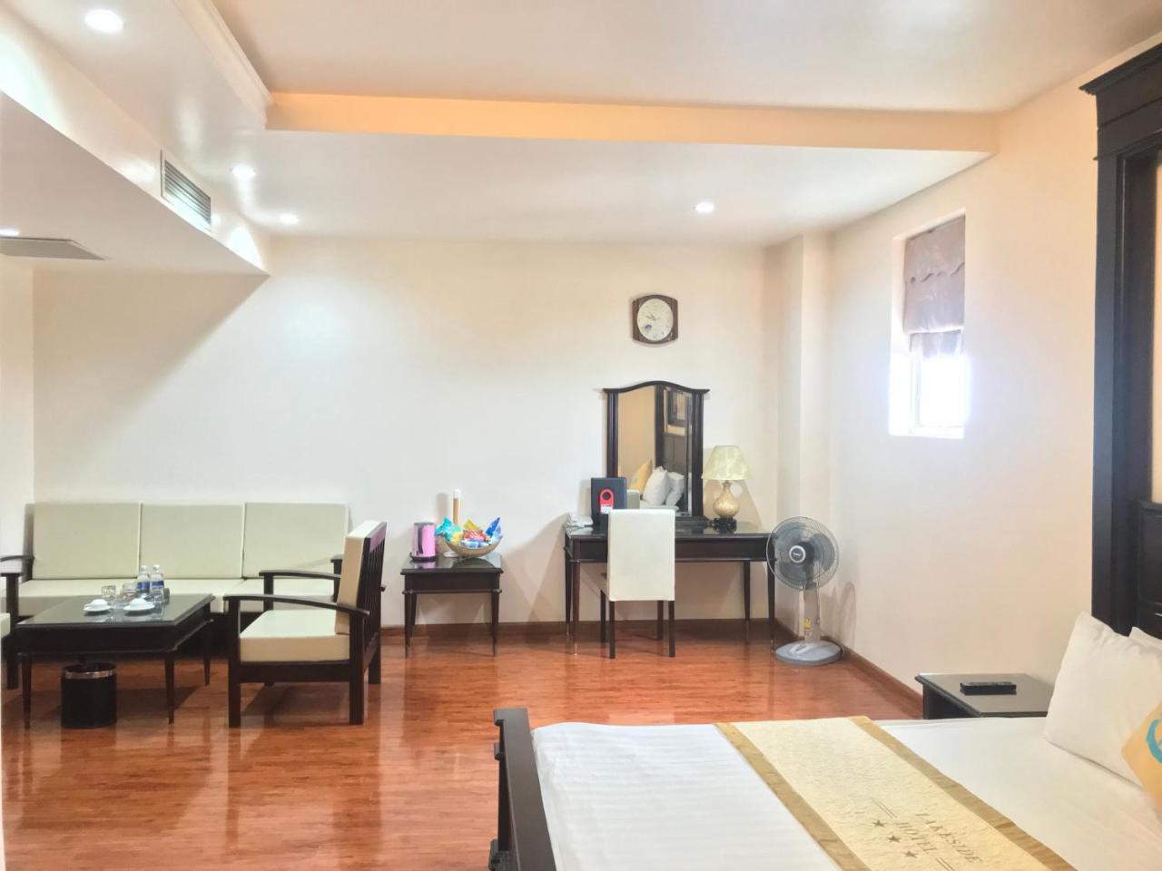 Lakeside 2 Hotel Nam Dinh Nhu Thuc Extérieur photo